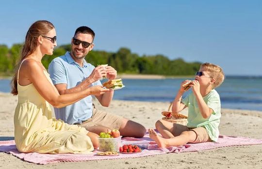 Comer en la playa - 2